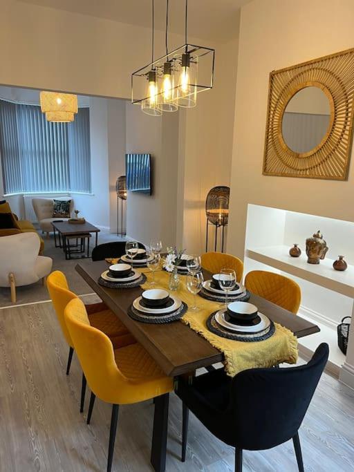 Brand New Stunning Family House Villa Blackpool Exterior photo